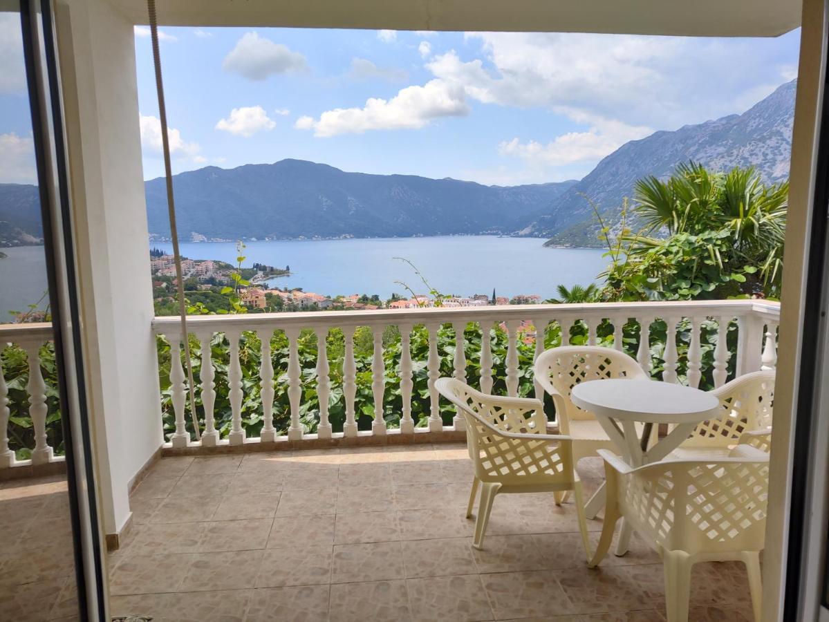 L & D Panorama Apartmani Risan Bagian luar foto