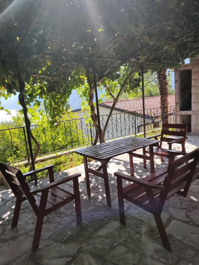 L & D Panorama Apartmani Risan Bagian luar foto